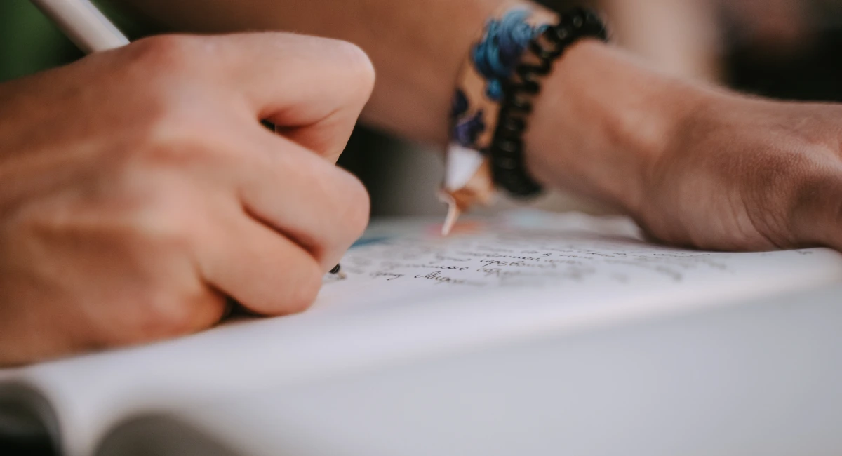 Manuscript submission through submission of manuscripts.